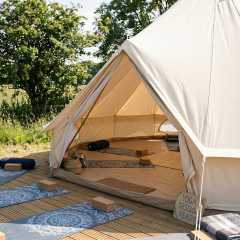 Yoga i ett glamping-tält – din egen studio i trädgården